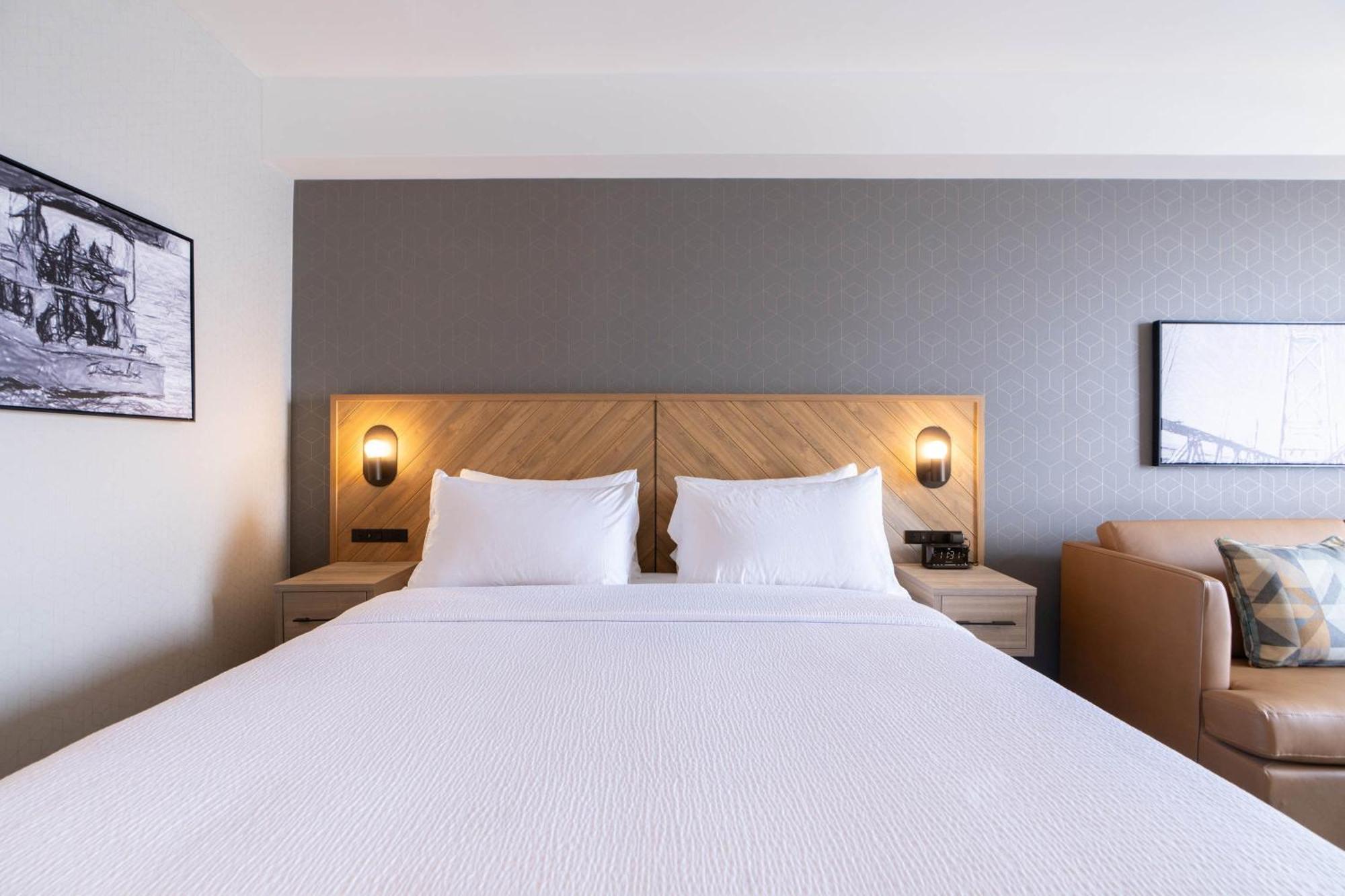 Sandman Signature Dartmouth Hotel & Suites Exteriör bild
